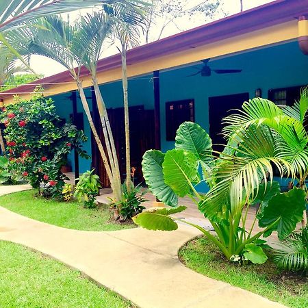 Hotel Cabinas D'Val Uvita Exterior foto