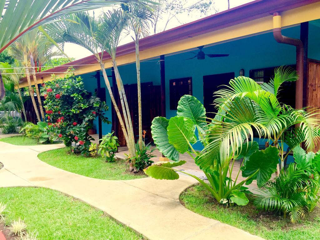 Hotel Cabinas D'Val Uvita Exterior foto